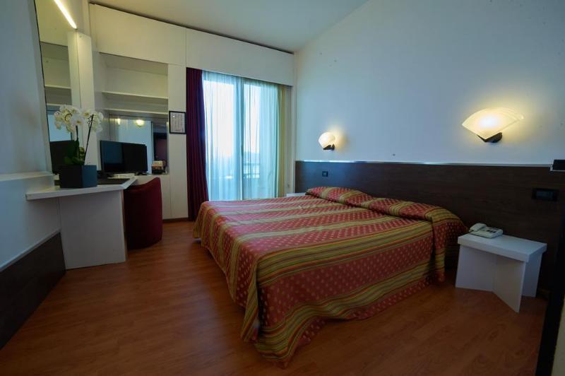 Hotel Concorde Arona Dış mekan fotoğraf