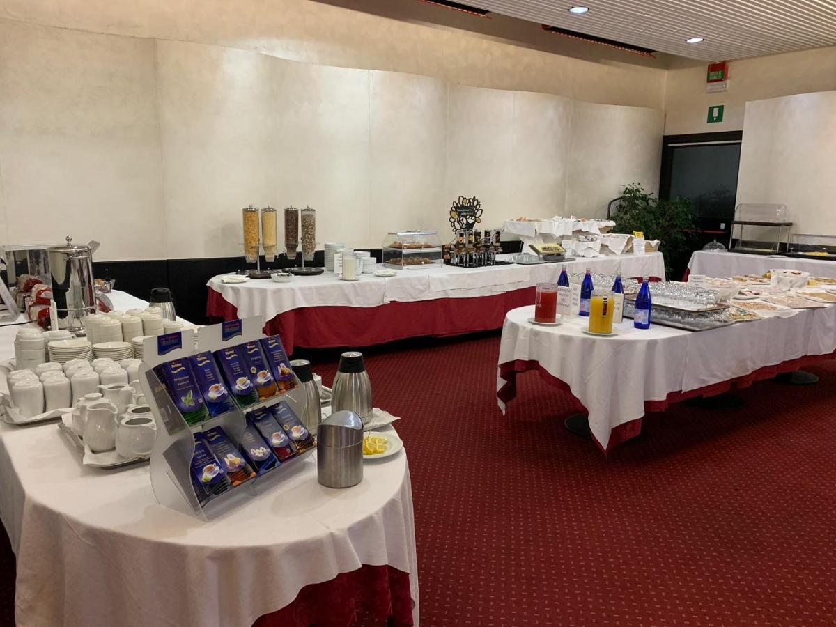 Hotel Concorde Arona Dış mekan fotoğraf